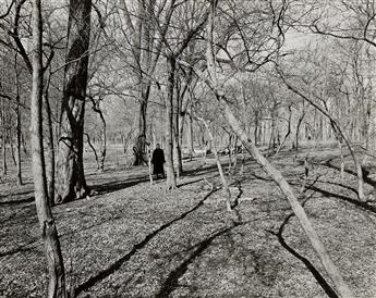 (CHICAGO INSTITUTE OF DESIGN--HARRY CALLAHAN) A portfolio entitled "Student Independent 2: Photographic Issue." 1957.